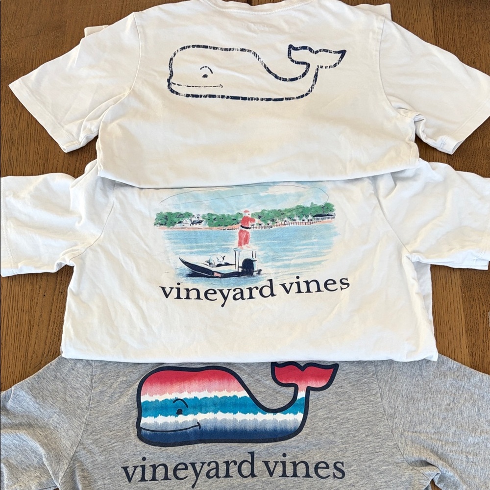 Vineyard Vines Kids' White and Gray Whale Graphic Tees mediums